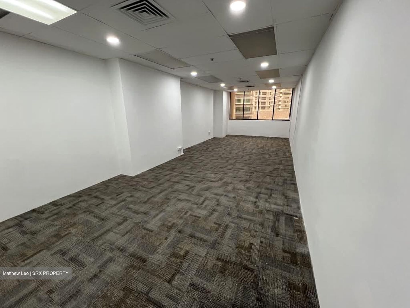 International Plaza (D2), Office #614652901